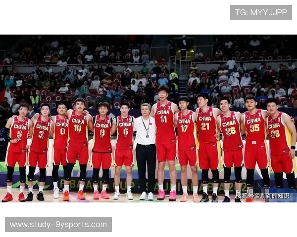 中国男篮力克劲敌晋级亚洲杯四强创历史新高全队展现顽强斗志球迷喝彩