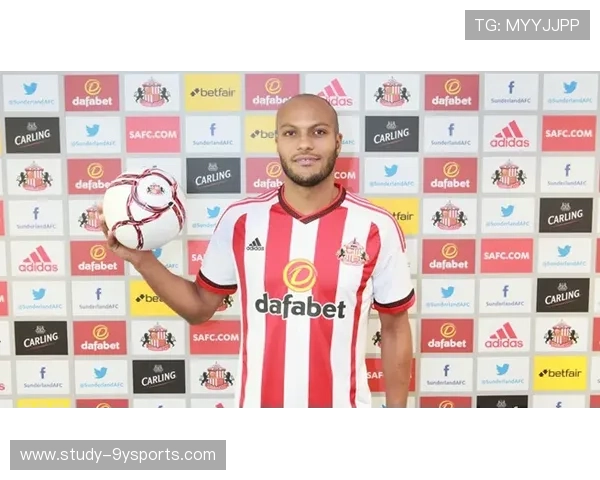 桑德兰俱乐部公布最新阵容调整与转会动态球迷期待新赛季表现 桑德兰俱乐部公布最新阵容调整与转会动态球迷期待新赛季表现