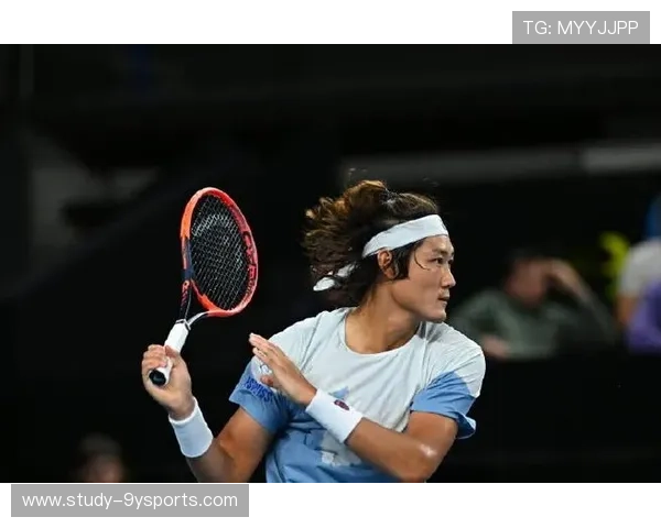 网球界风云再起 世界排名前十选手激烈角逐 赛季终极大战蓄势待发