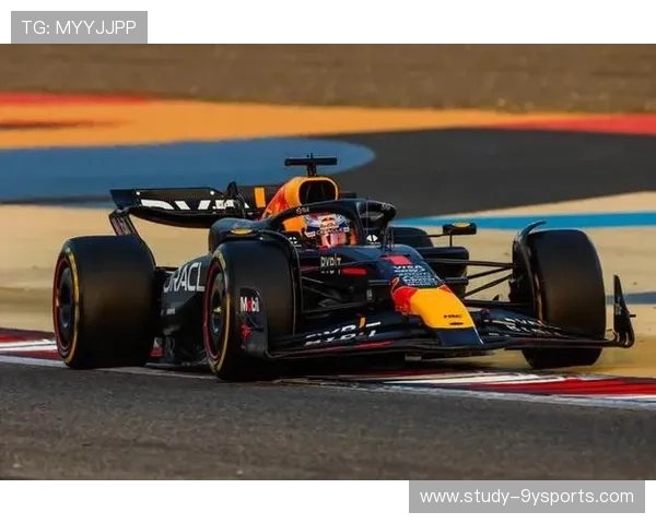 F1赛季最新动态：车队表现不稳定 新赛季冠军之争愈加激烈