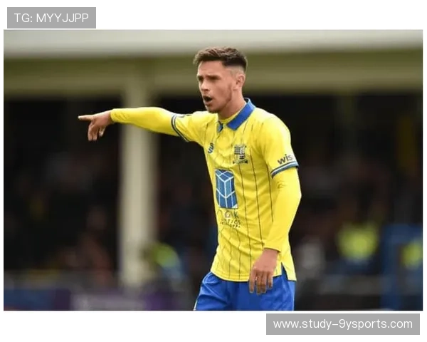 巴恩斯利足球俱乐部的历史沿革与未来发展潜力探析 巴恩斯利足球俱乐部的历史沿革与未来发展潜力探析